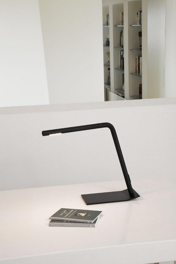 Martinelli Luce Регулируемая светодиодная настольная лампа из алюминия Colibrì 811/t/h/ne Colibri - Вид №7