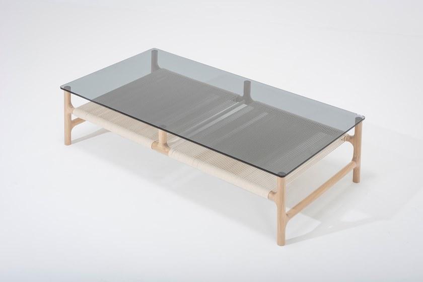 Gazzda Низкий прямоугольный журнальный столик из дерева и стекла Fawn 08b - Вид №5