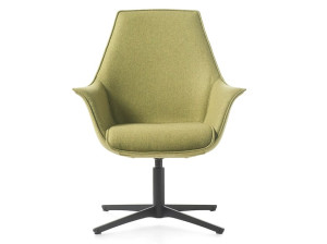 Спицевое кресло с подлокотниками