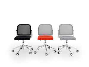 Офисное кресло из полипропилена