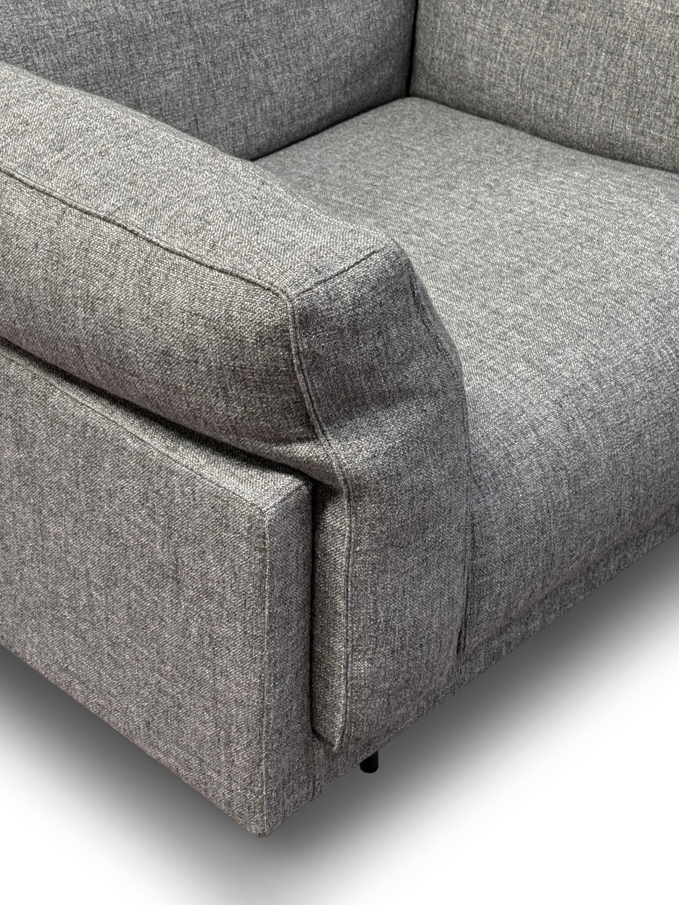 Тканевое кресло с подлокотниками Living Divani Echoo ARCH-00036337 - Вид №2