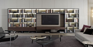 Деревянная оборудованная стена с ТВ-стойкой со встроенным освещением