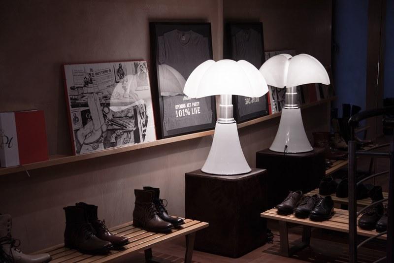 Martinelli Luce Настольная лампа из стали и абажур из метакрилата Pipistrello 620 - Вид №6