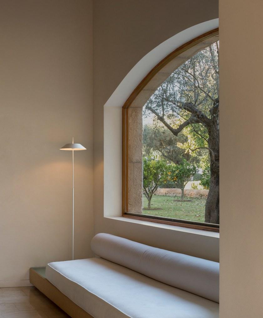 Vibia Торшер светодиодный с диммером Mayfair 5515 - Вид №3