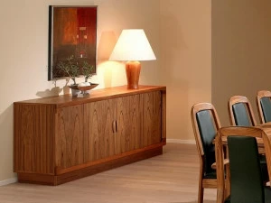 Dyrlund Комод деревянный с распашными дверцами  7865