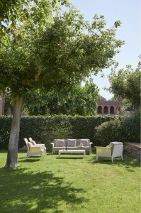 107147 Кресло с высокой спинкой U Point "U"