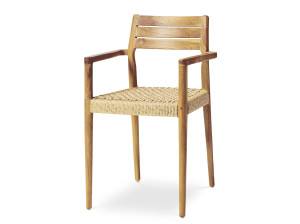 Стул из тикового дерева с подлокотниками