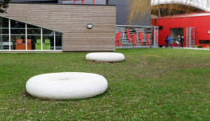 Бетонная круглая скамья