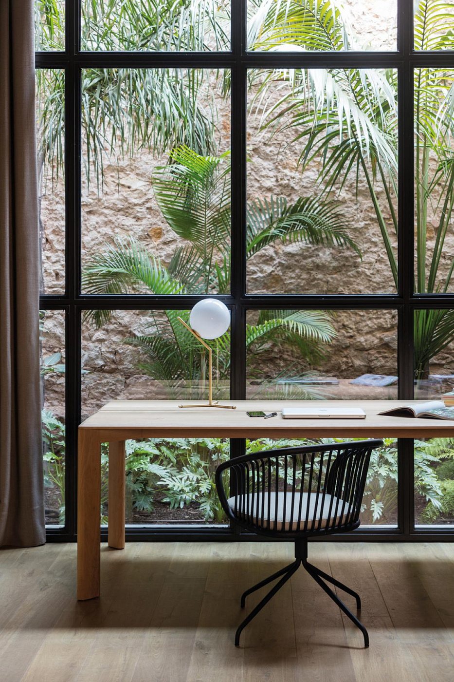 089364 Поворотное кресло Expormim Huma 