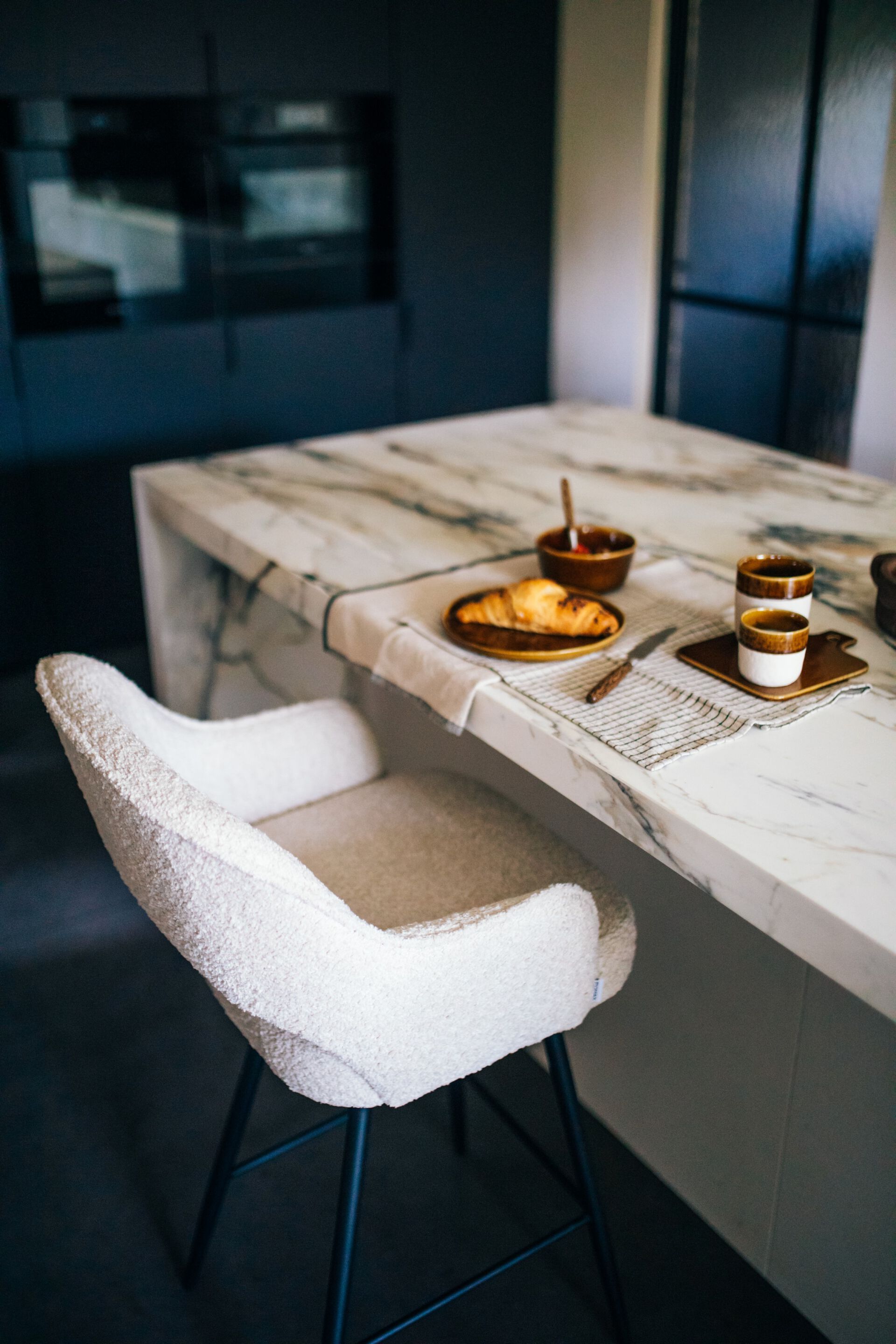 Высокий тканевый стул со спинкой POMAX Mercy ARCH-00113595 - Вид №7