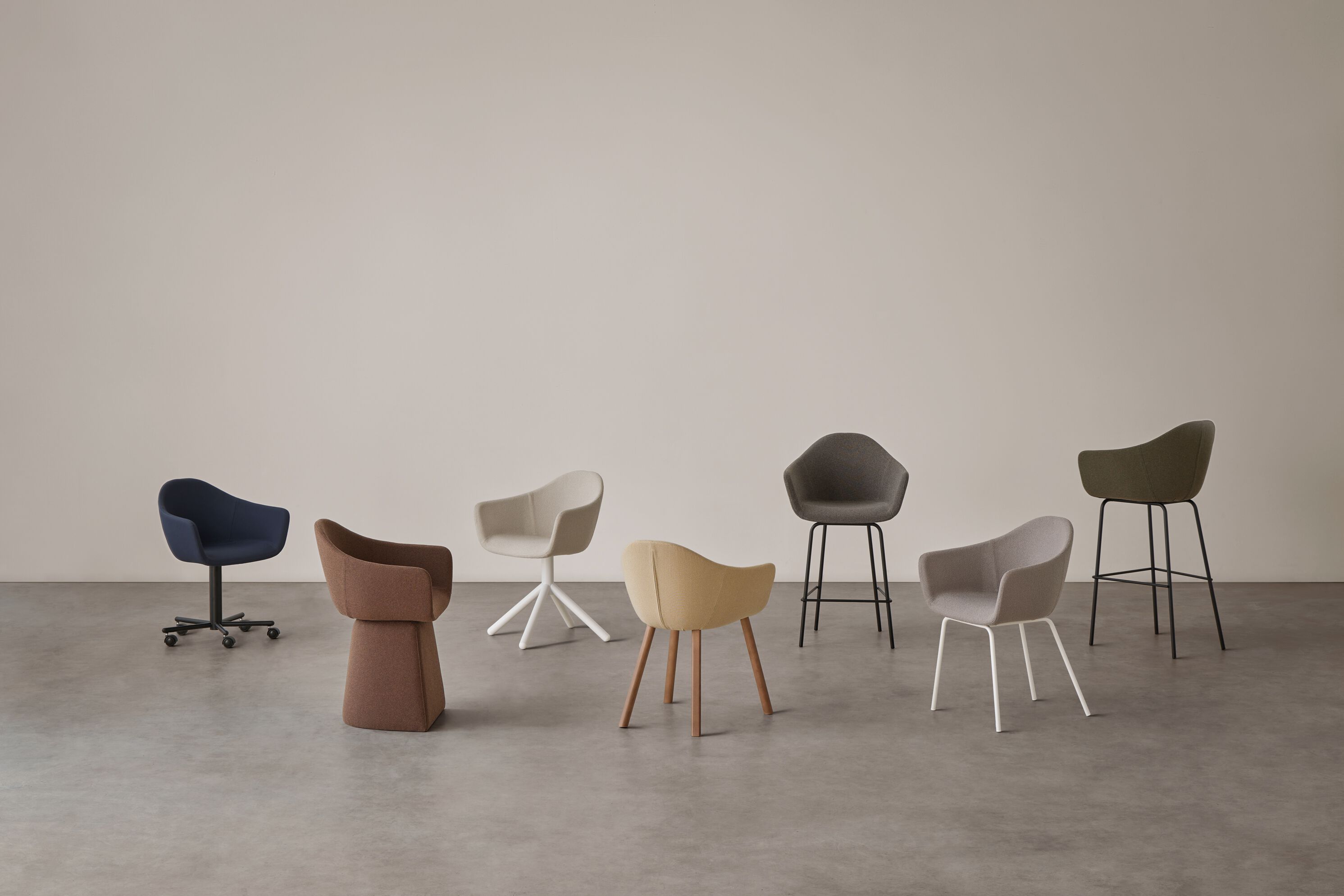 Тканевый стул с подлокотниками Blasco&Vila Nomad ARCH-00014695 - Вид №2