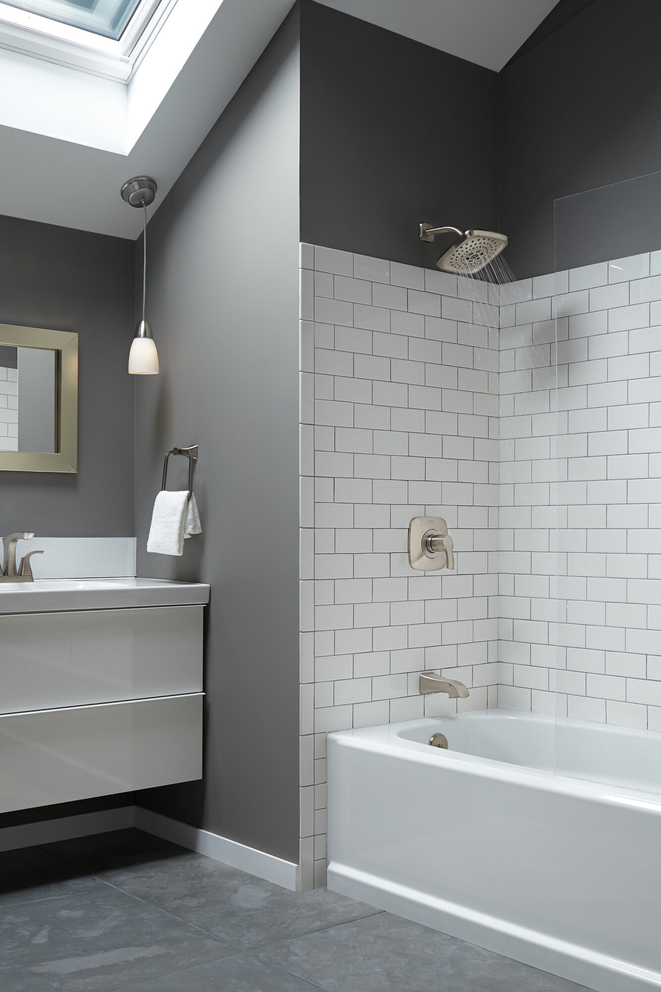 T14452-SS Monitor® 14 Series H2Okinetic® для ванны и душа Delta Faucet Tesla Нержавеющая сталь - Вид №4