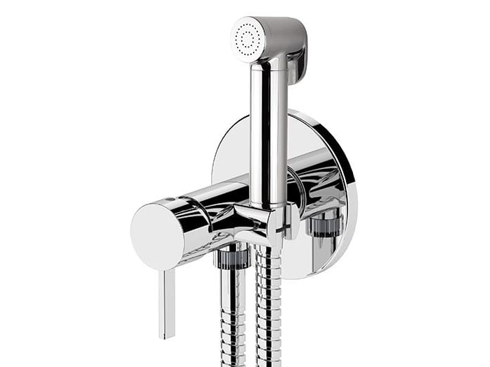 Однорычажный смеситель для душа с ручным душем Remer Rubinetterie Метрика ARCH-00080911