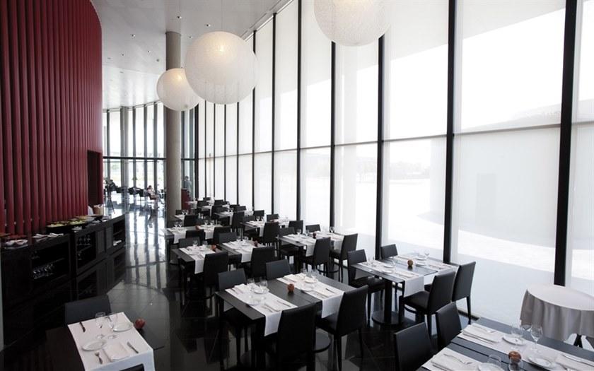 Andreu World Стул штабелируемый тканевый с обивкой Anna Si1370 - Вид №3