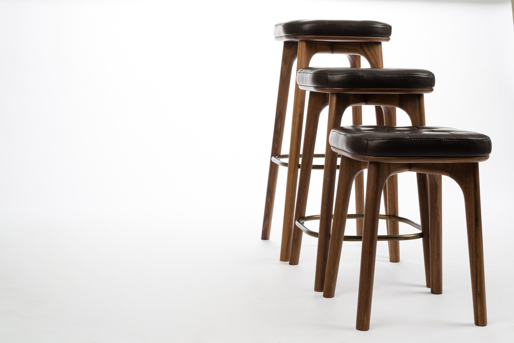 2000000046655 Табурет Utility высота 46 массив ореха LAZY LIFE PARIS  - Вид №4