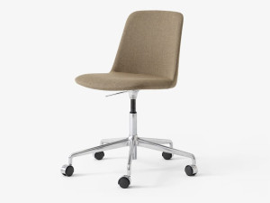 Мягкое регулируемое по высоте вращающееся офисное кресло