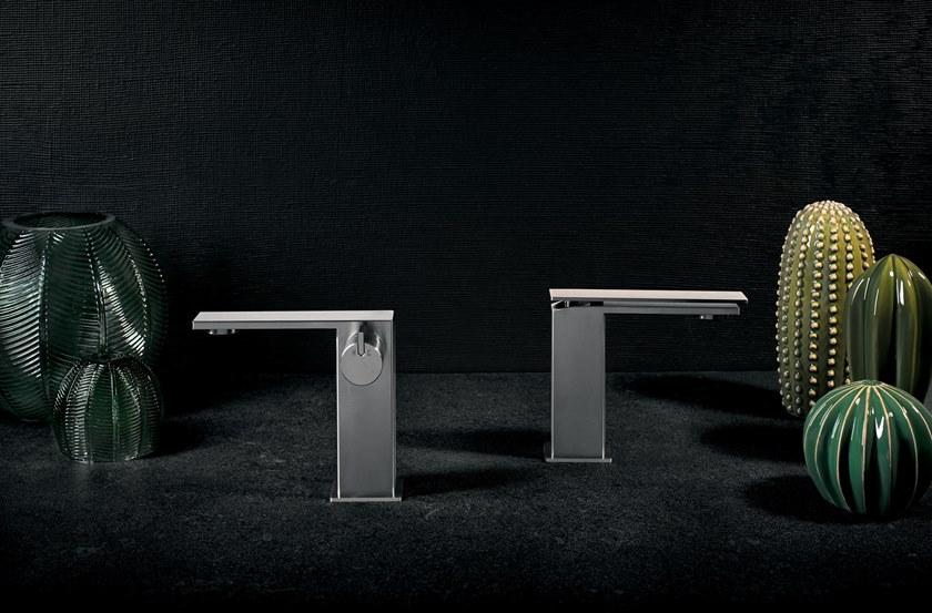 Fir Italia Смеситель для раковины, однорычажный, из нержавеющей стали Playsteel 58 5811200 - Вид №1