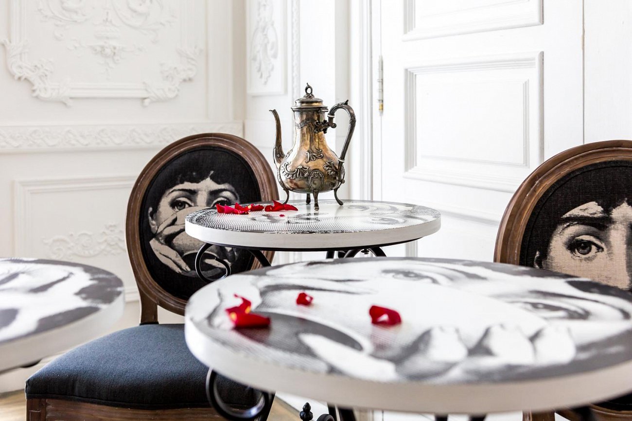 Кофейный столик круглый с принтом и коваными ножками 50 см "Лина" BYOBJECT FORNASETTI 014306 Белый;черный Object Desire  - Вид №5