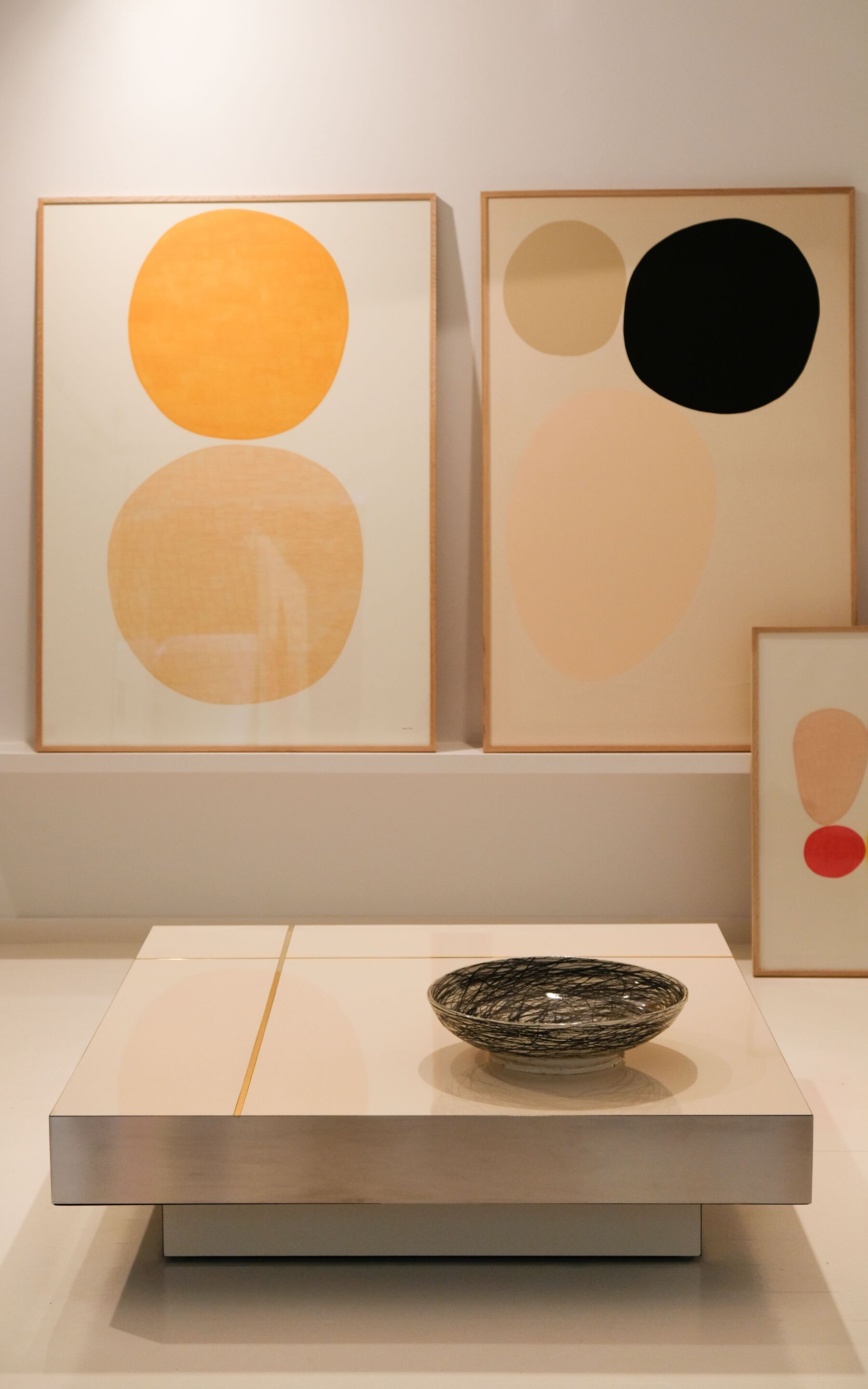 Низкий журнальный столик с латунной инкрустацией Jover+Valls Antique Boutique-Malibu ARCH-00001491 - Вид №2