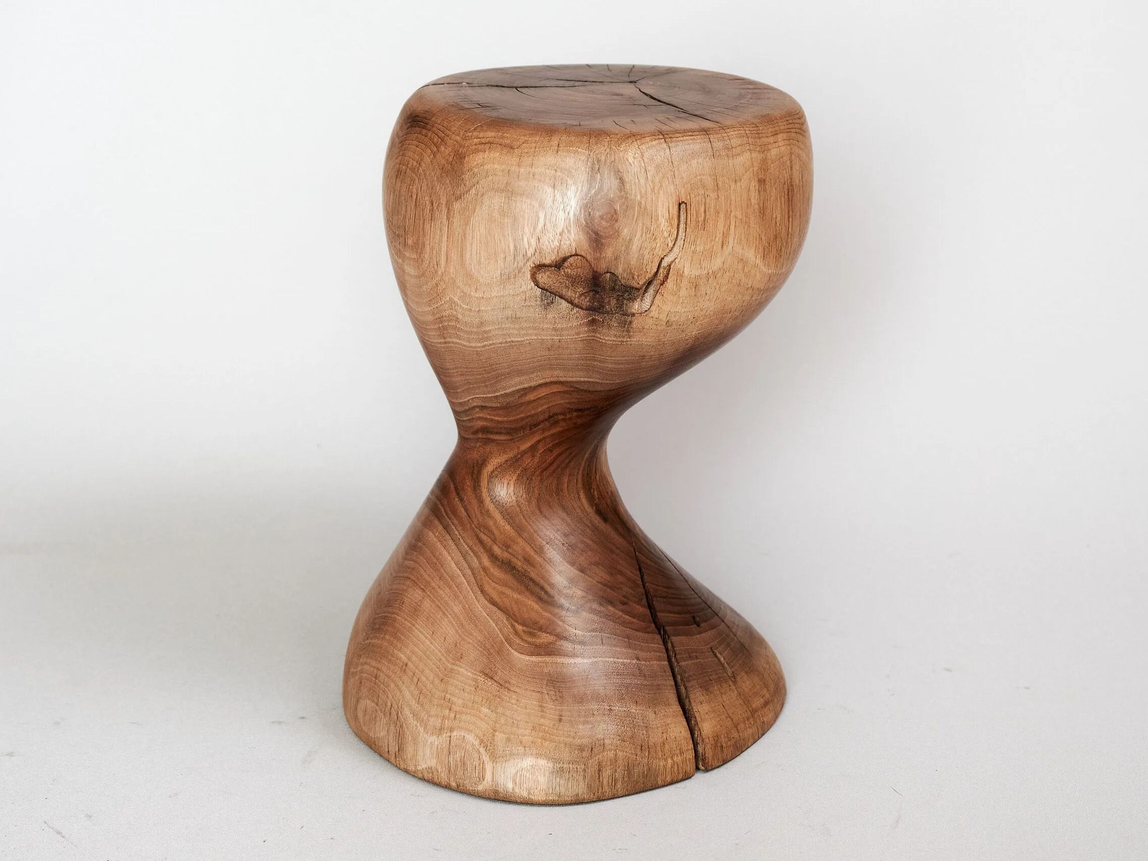 Низкий журнальный столик из грецкого ореха Logniture Leszy ARCH-00016727