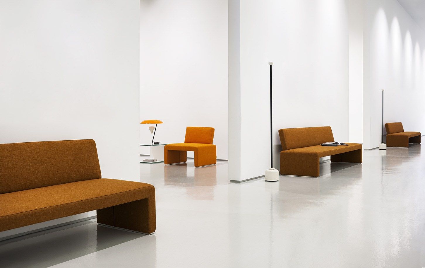 Тканевая скамья со спинкой Tacchini Labanca ARCH-00126101 - Вид №3