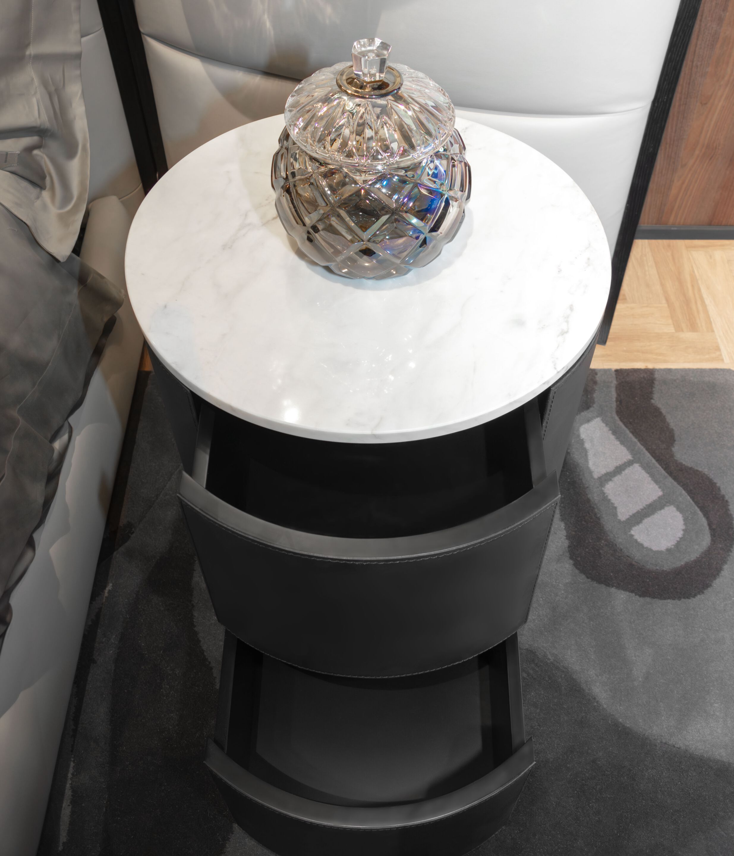 Круглая тумбочка с ящиками Wayne Enterprises Home Collection WE-076 ARCH-00054374 - Вид №3