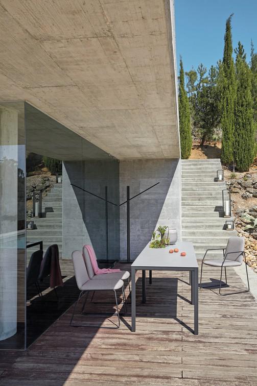 Обеденный стул лава лотос воробей Manutti Loop MNST77 - Вид №6