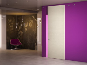 Бескаркасная дубовая дверь