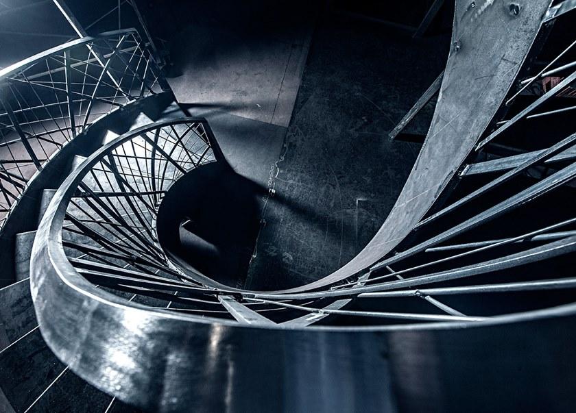 Officine Sandrini Самонесущая винтовая железная винтовая лестница sun-id-1389945 - Вид №5