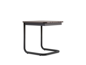 Стальной журнальный столик и ламинат