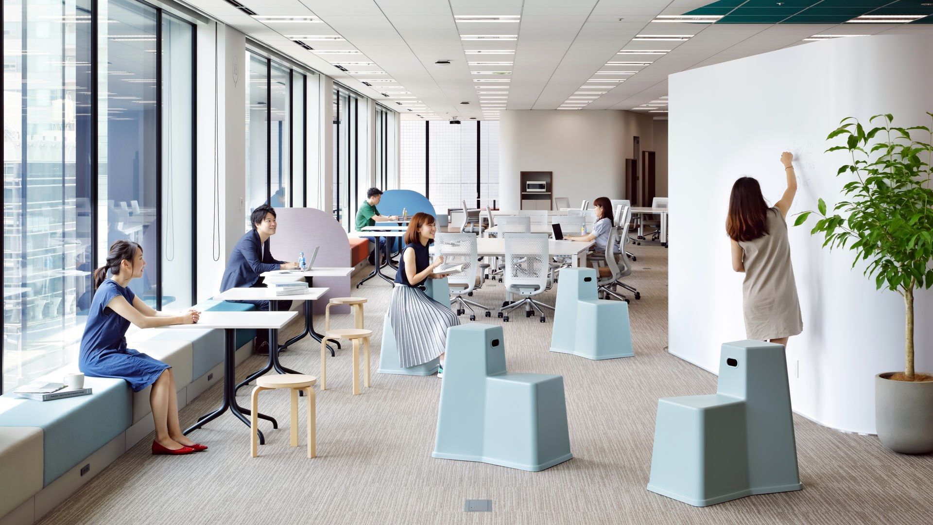 Квадратный стол со стальным основанием и деревянной столешницей VITRA Belleville Table ARCH-00073335 - Вид №6