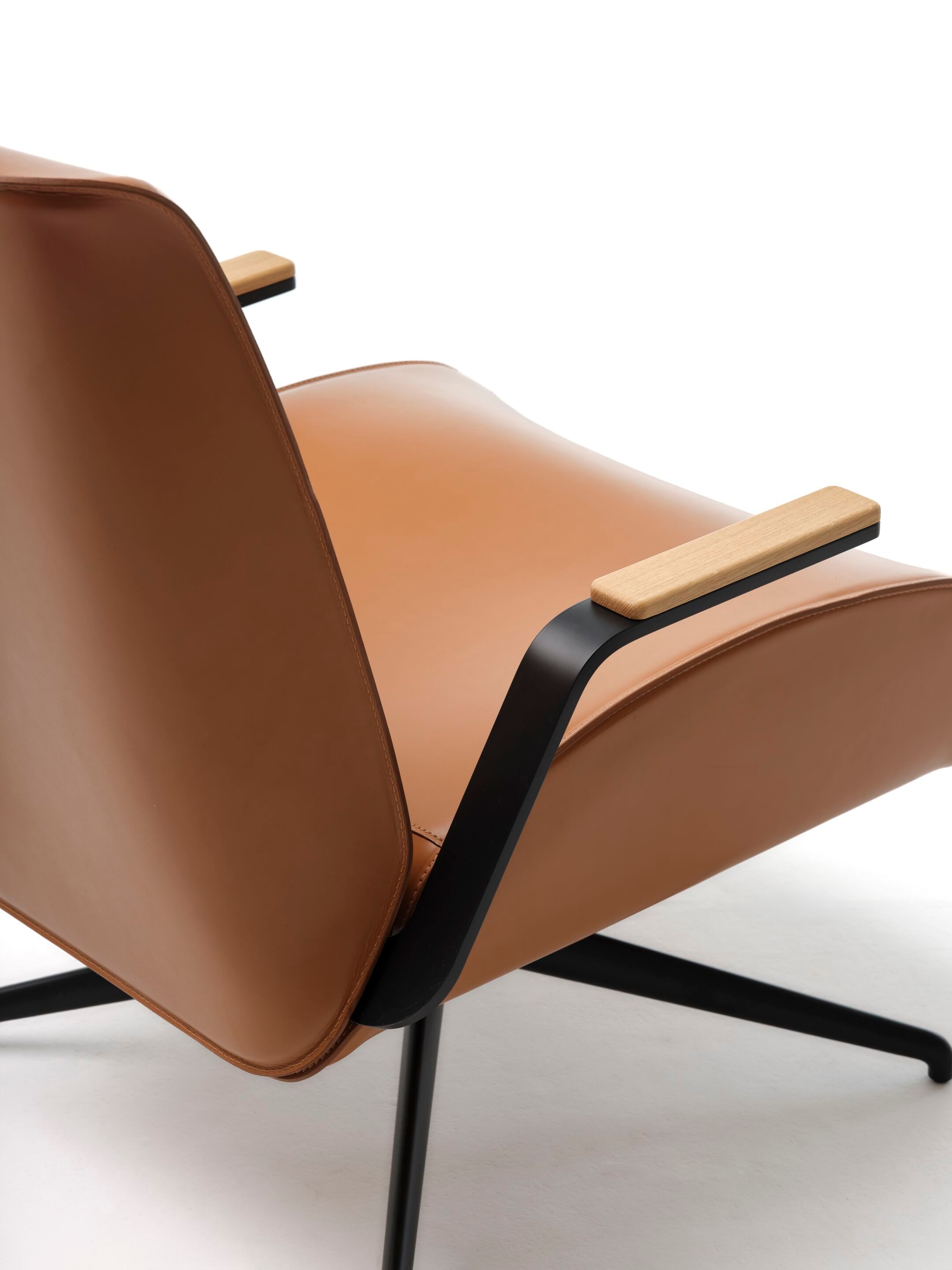 Кожаное вращающееся кресло EPÒNIMO Endo ARCH-00058684 - Вид №6