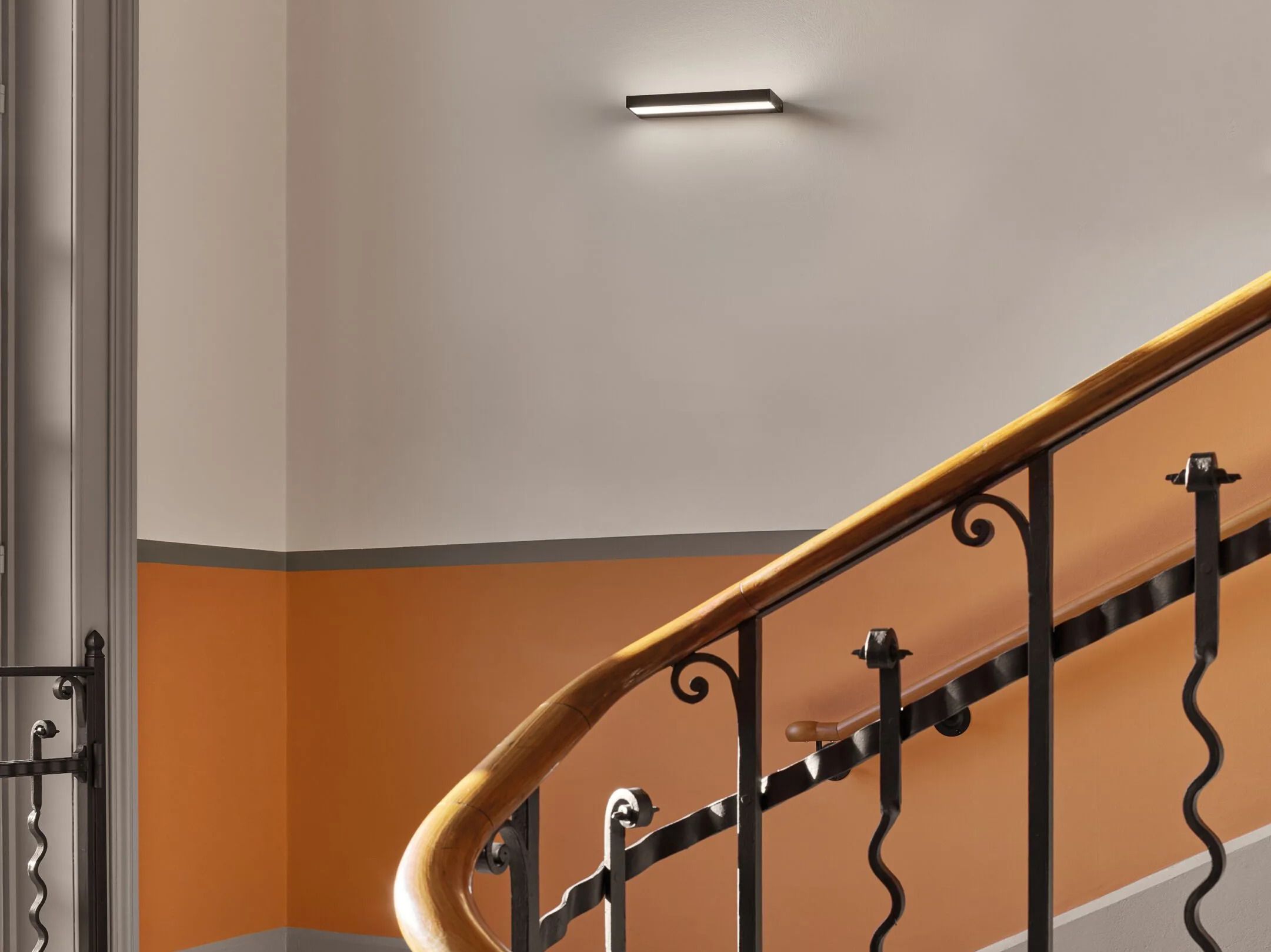 Алюминиевый светодиодный настенный светильник serien.lighting SML2 ARCH-00116458 - Вид №5