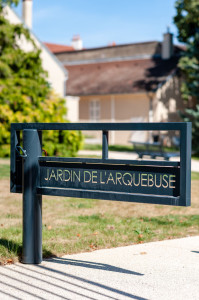 С порошковым покрытием стальные распашные ворота