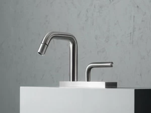 Quadrodesign Смеситель для умывальника с регулируемым изливом Levo