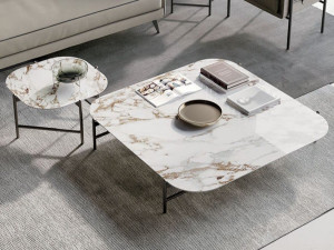 Квадратный низкий журнальный столик из керамогранита