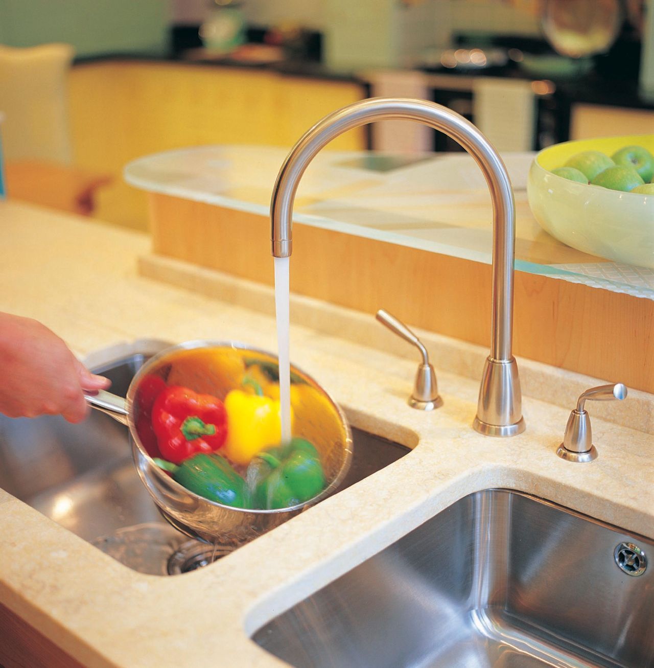 4871 Смеситель для мойки с тремя отверстиями и С-изливом Titan Traditional Perrinandrowe - Вид №3