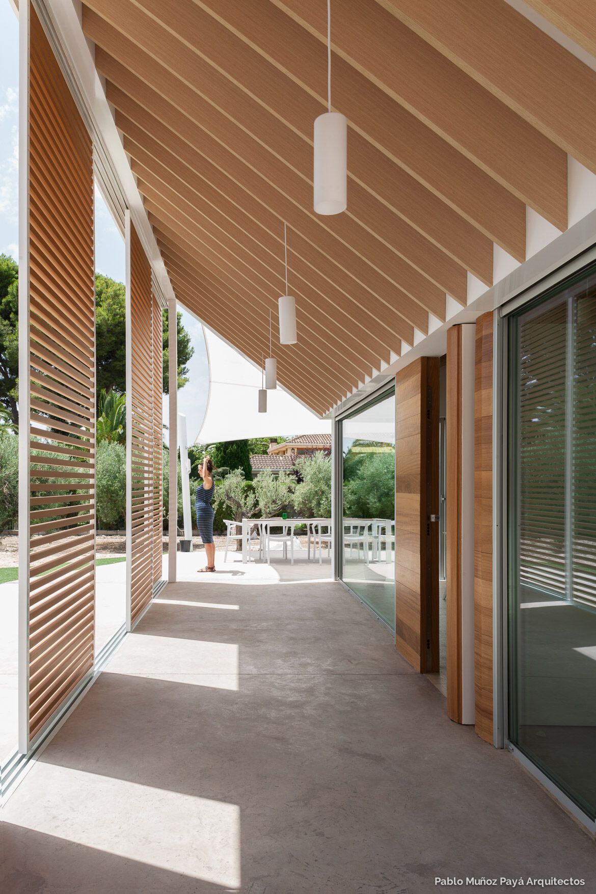 Система телескопических и синхронизированных дверей Saheco MULTIPLO TIMBER ARCH-00028061 - Вид №4