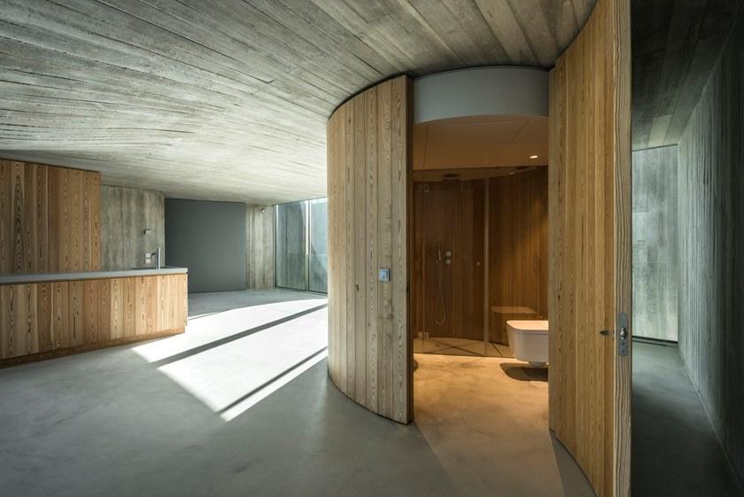 Novacolor Двухкомпонентный защитный полиуретан с высокими эксплуатационными характеристиками Wall2floor N361 - Вид №5