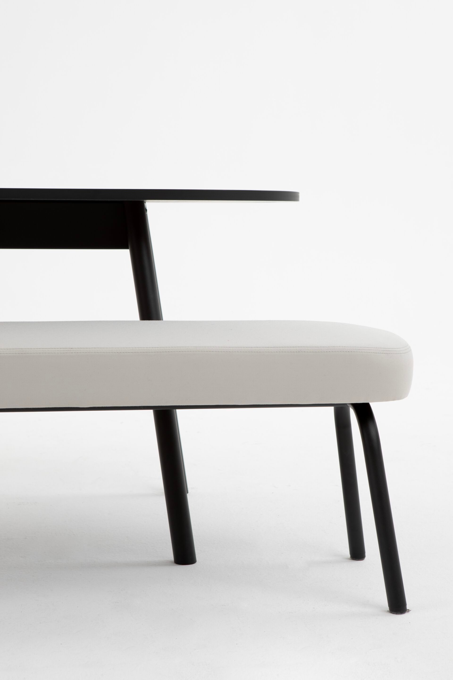 Скамейка из ткани Cascando Pully ARCH-00017941 - Вид №1