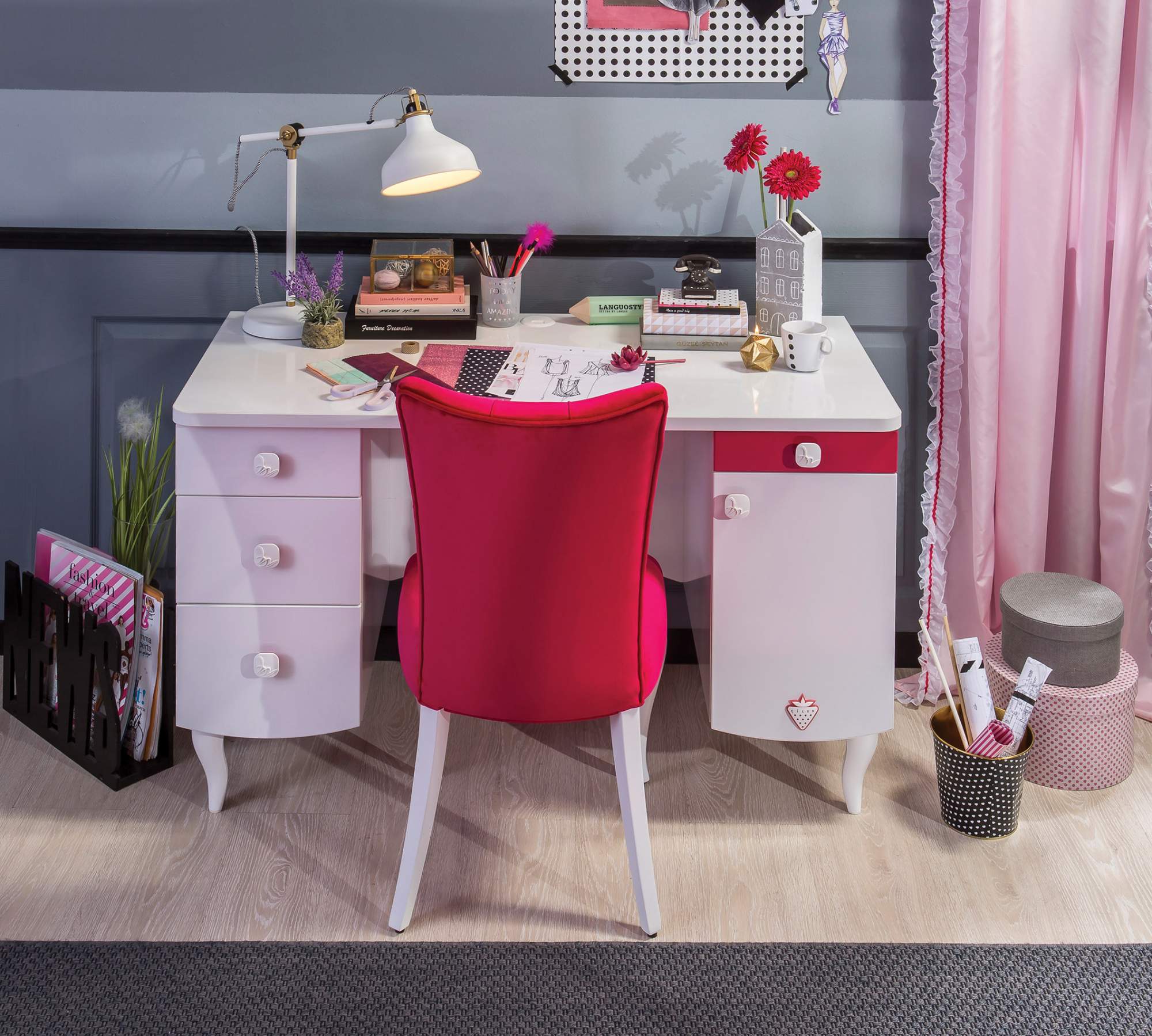 Письменный стол белый с ящиками и дверцей 124 см Yakut CILEK YAKUT 00-3832451 Белый Santreyd  - Вид №2