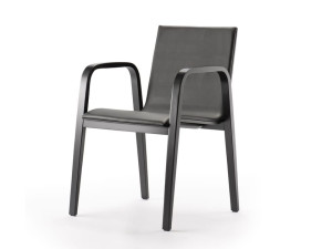 Кожаный мягкий стул с подлокотниками