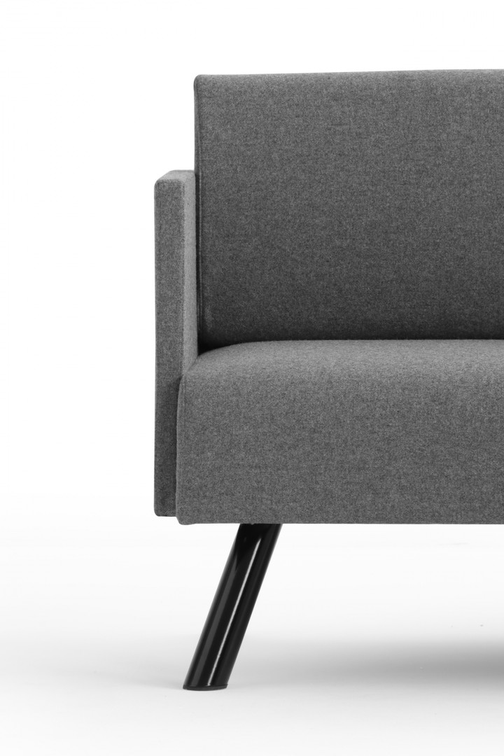 Nomad 822 2-местный диван с мягким сиденьем и спинкой. Стальные ножки с торцевыми сторонами. Et al. Nomad - Вид №1