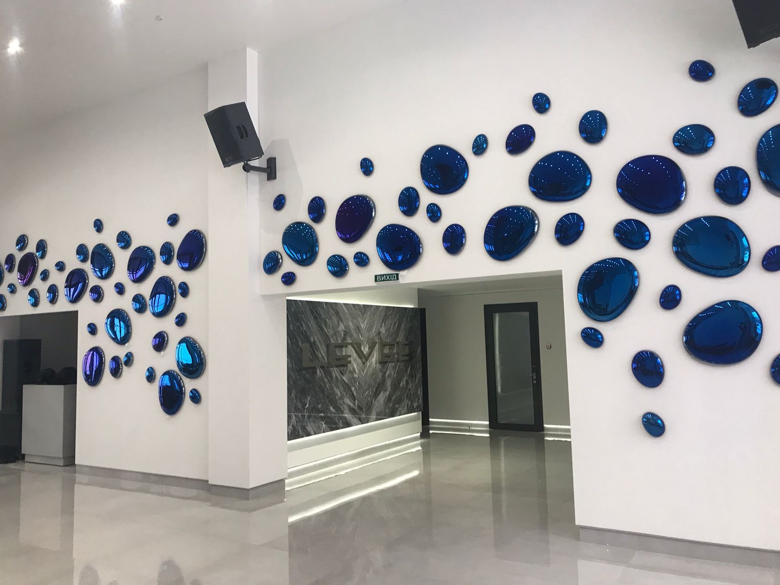 Декоративный предмет из зеркального стекла PlusObject Drops ARCH-00103427 - Вид №2