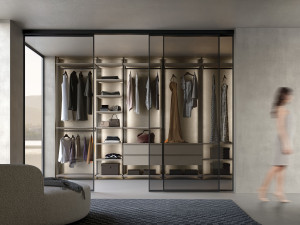 Модульная металлическая и деревянная гардеробная со встроенным освещением