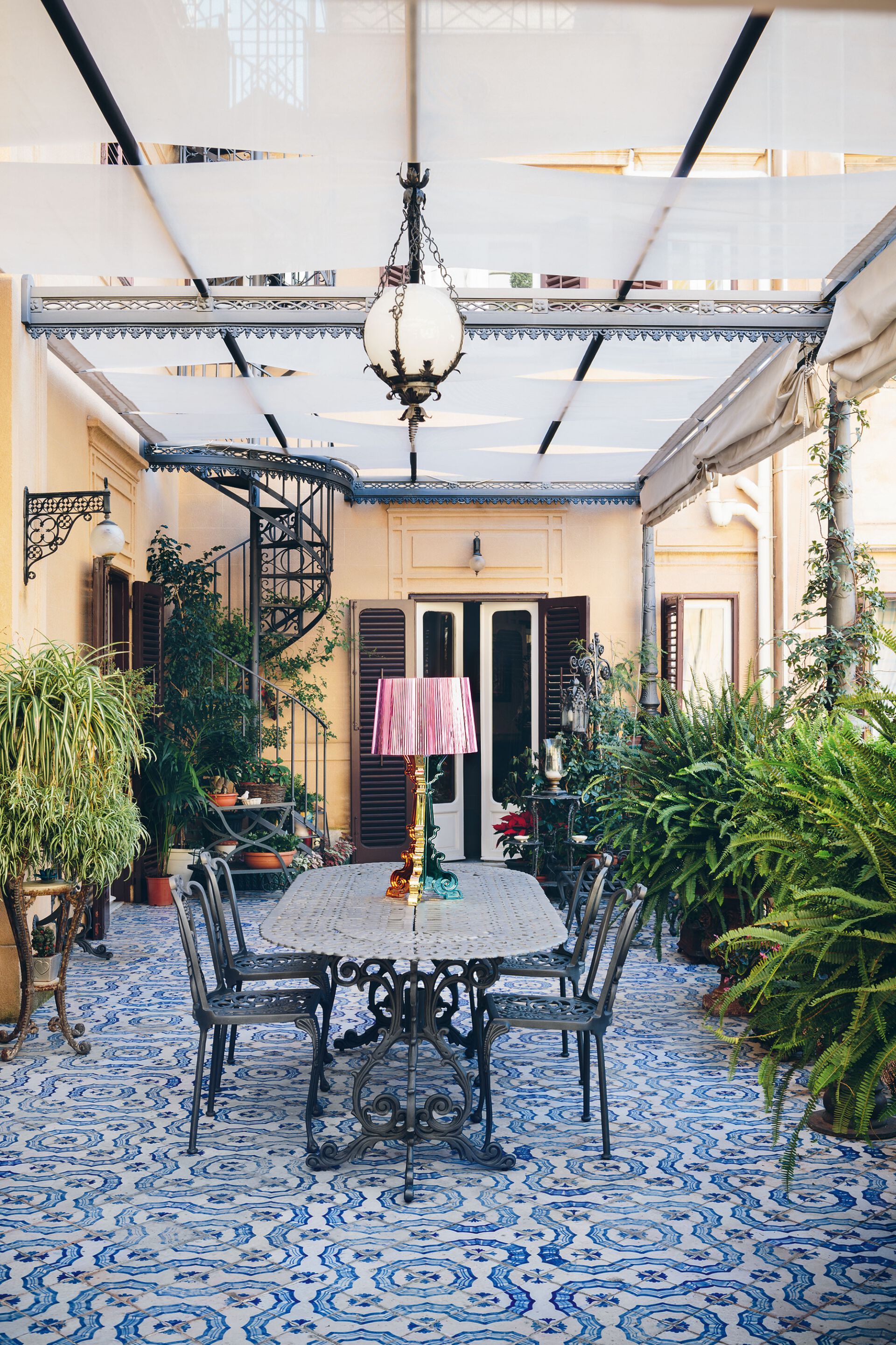 Поликарбонатная светодиодная настольная лампа с регулируемой яркостью Kartell BOURGIE ARCH-00127267 - Вид №19