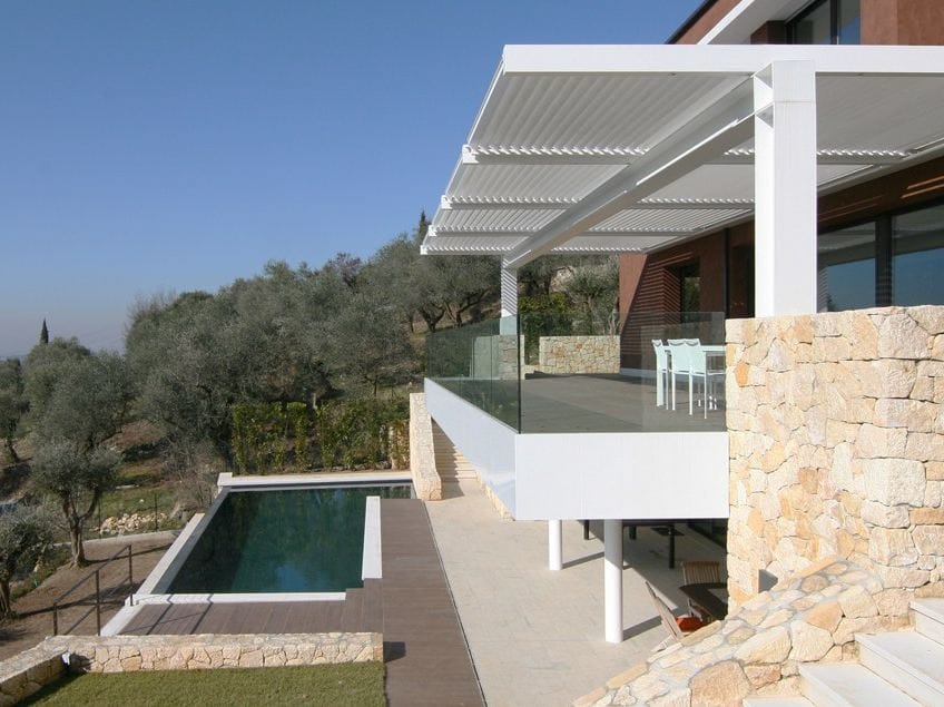 Пергола из алюминия с поворотными пластинами STUDIO 66 BLADE 180 ARCH-00037743 - Вид №11