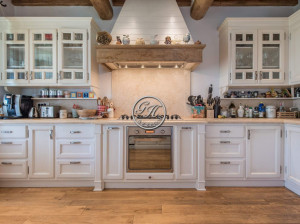 Подгонянная твердая деревянная линейная кухня