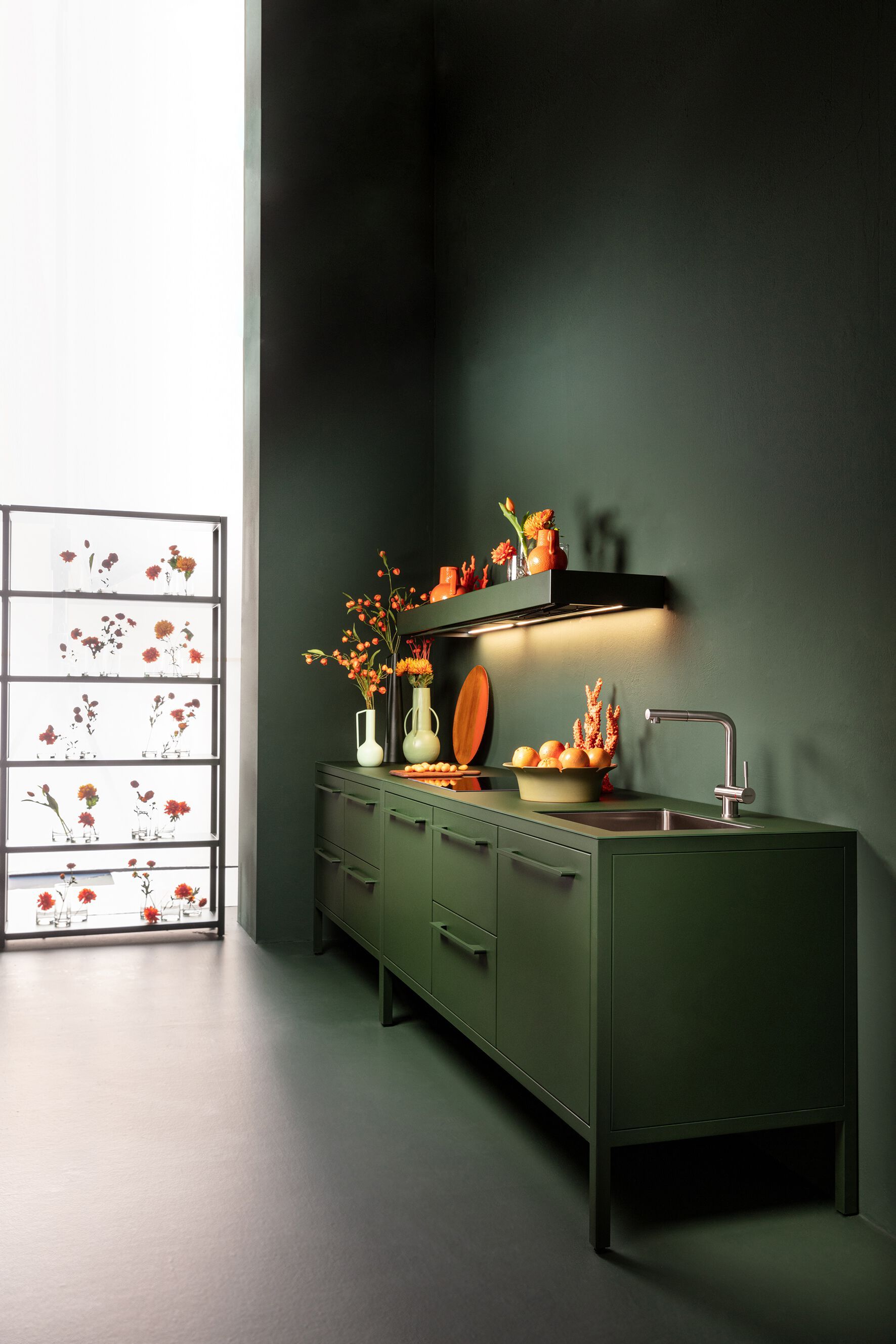 Металлическая мини-кухня с ручками и травленым стеклянным верхом Fantin рамка ARCH-00008461 - Вид №6