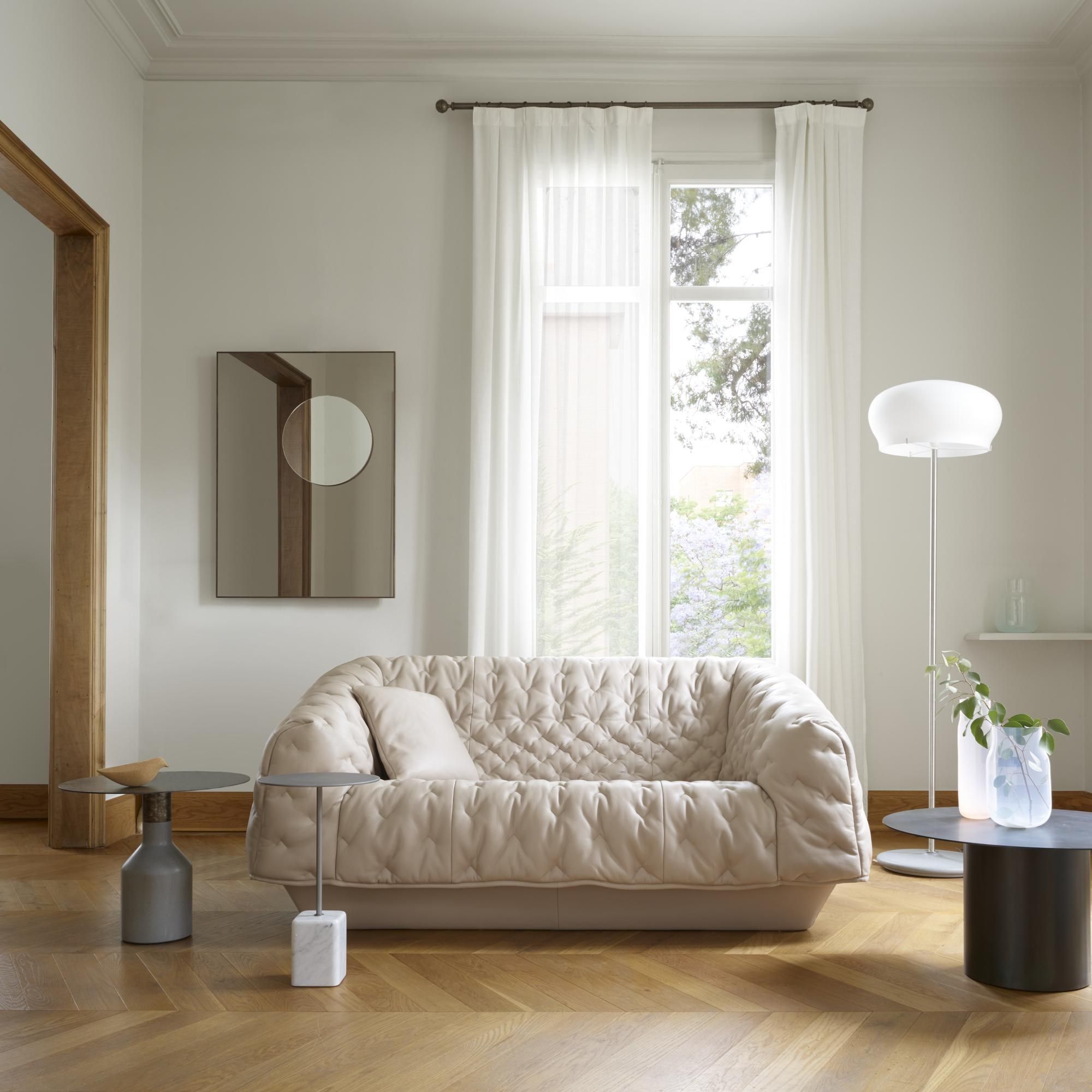 Круглый журнальный столик из натурального камня для гостиной Ligne Roset OXYDATION ARCH-00012524 - Вид №2